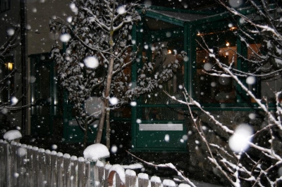 es schneit